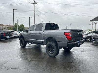 2018 Nissan Titan Crew Cab 4WD Pickup for sale #8BC141A - photo 2