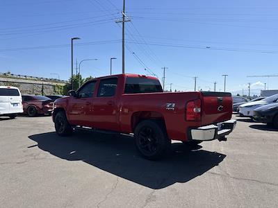 2011 Chevrolet Silverado 1500 Crew Cab 4WD Pickup for sale #8F0294B - photo 2