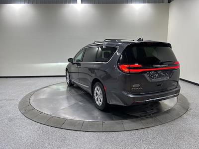 Used 2021 Chrysler Pacifica - photo 1