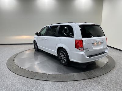 Used 2018 Dodge Grand Caravan - photo 1