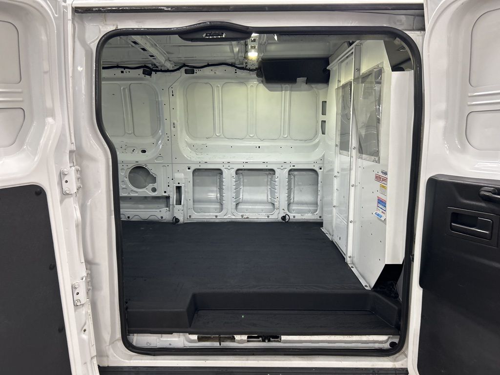Used 2017 Ford Transit 250 - photo 19
