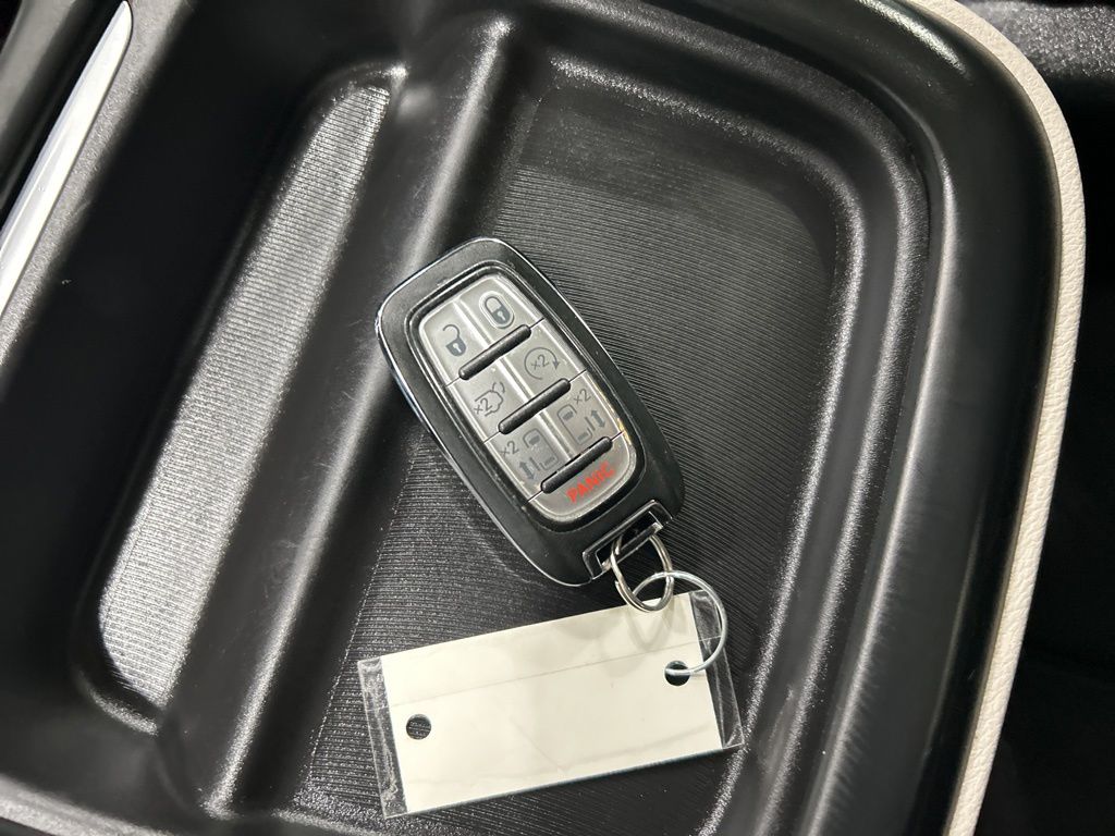 Used 2018 Chrysler Pacifica - photo 26