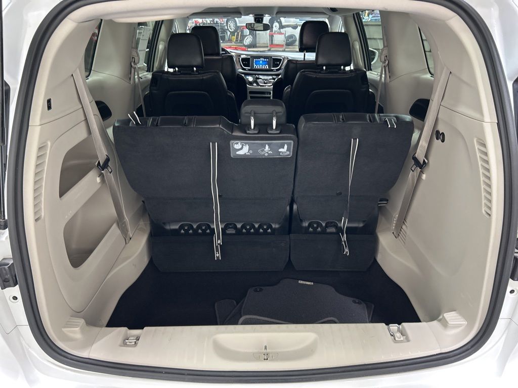 Used 2018 Chrysler Pacifica - photo 30