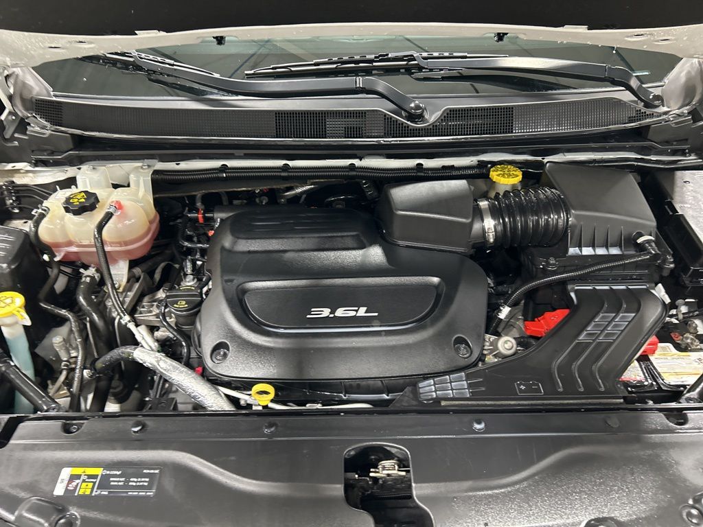 Used 2018 Chrysler Pacifica - photo 33