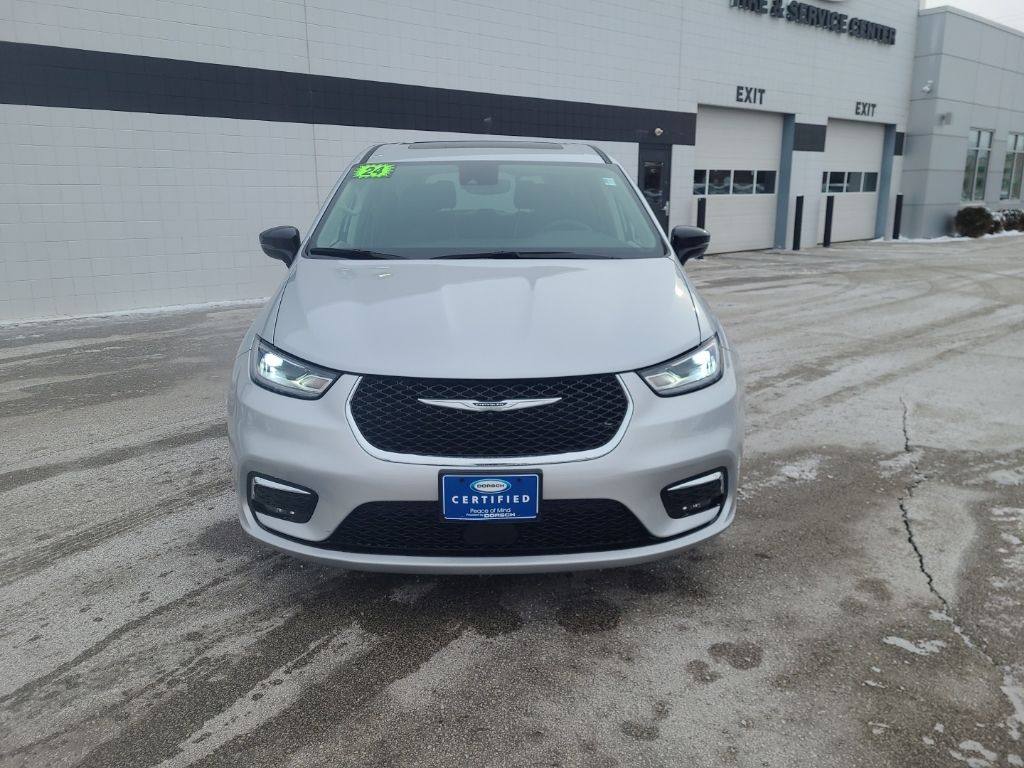 Used 2024 Chrysler Pacifica - photo 11