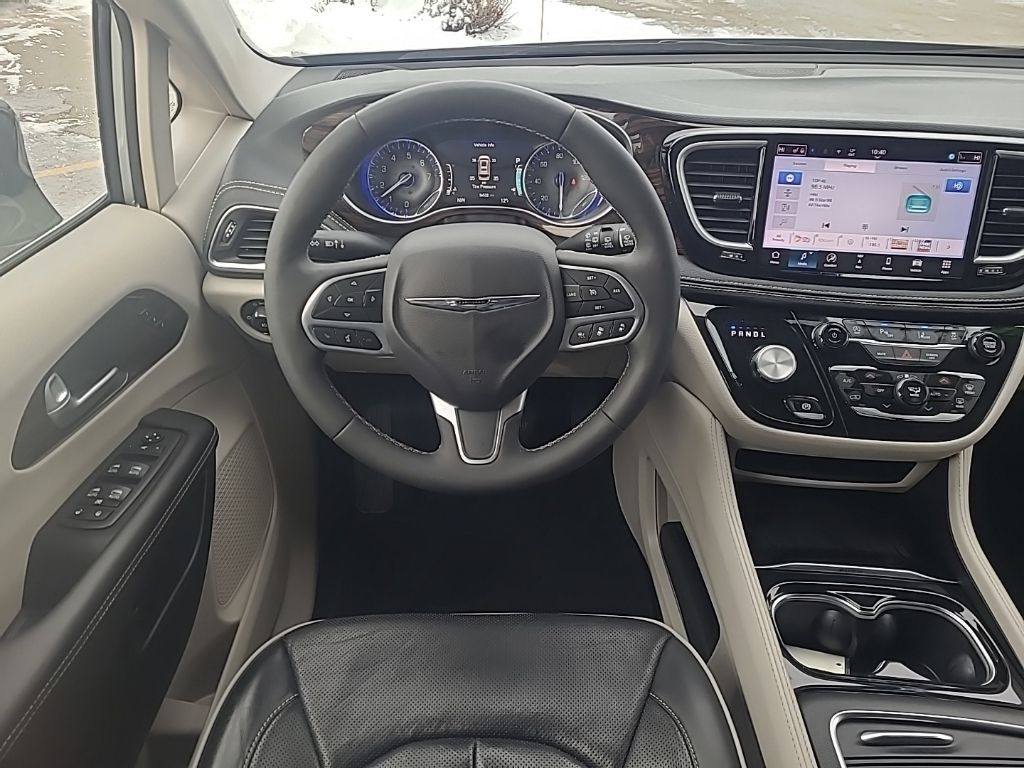 Used 2024 Chrysler Pacifica - photo 15