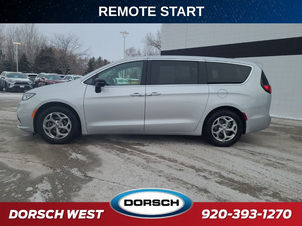 Used 2024 Chrysler Pacifica - photo 6
