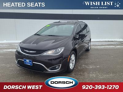 Used 2017 Chrysler Pacifica Touring L Minivan for sale #WT45931 - photo 1