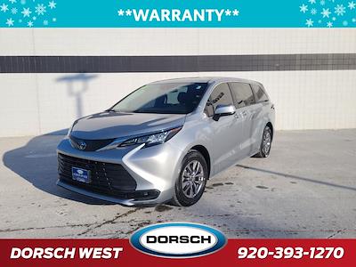 Used 2021 Toyota Sienna LE Minivan for sale #WT95010 - photo 1
