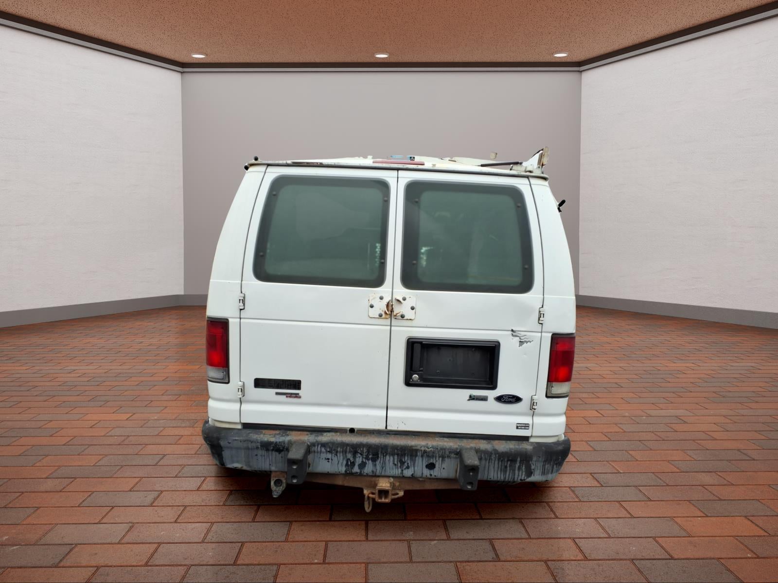 Used 2013 Ford E-250 - photo 10