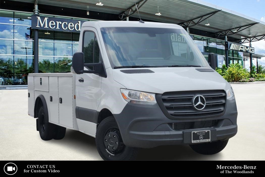 チャリTNページ New Bright White Clearcoat 2024 RAM 4500 Chassis Cab SLT for