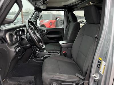 2021 Jeep Gladiator Crew Cab 4WD Pickup for sale #250936AA - photo 2