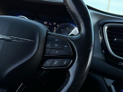 Used 2020 Chrysler Pacifica - photo 1
