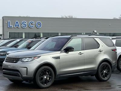 Used 2018 Land Rover Discovery - photo 1