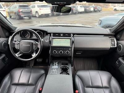 Used 2018 Land Rover Discovery - photo 1