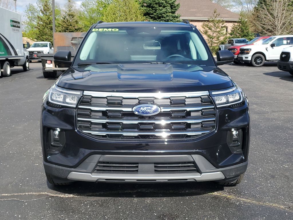 New 2026 Ford Explorer - photo 2