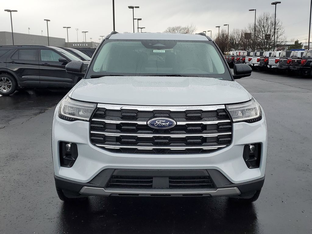 New 2026 Ford Explorer Active - photo 2