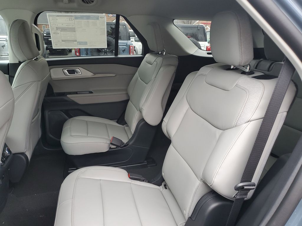 New 2026 Ford Explorer - photo 29