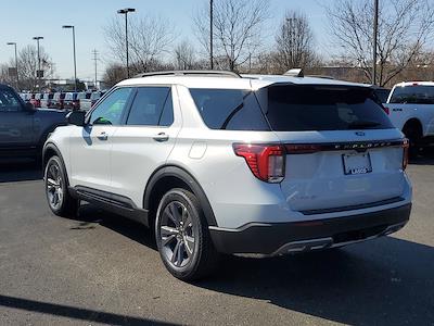 New 2026 Ford Explorer - photo 2
