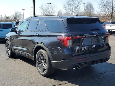 New 2026 Ford Explorer - photo 2