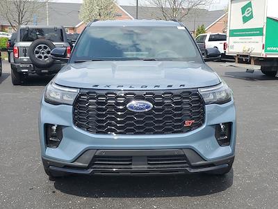 New 2026 Ford Explorer - photo 2