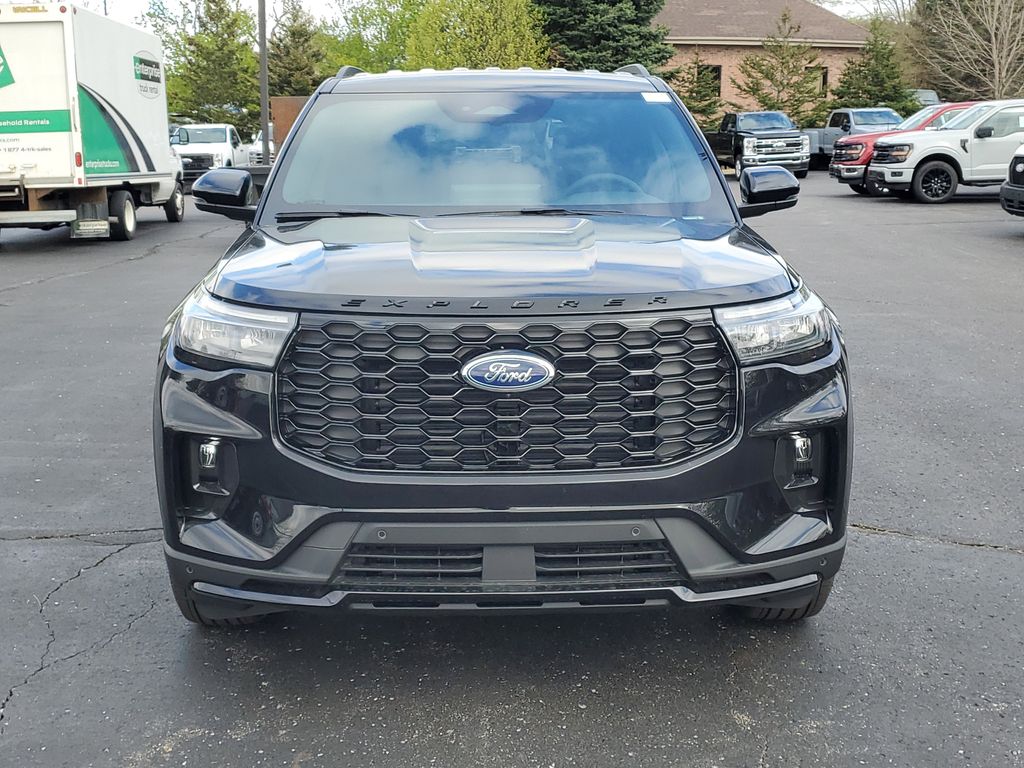 New 2026 Ford Explorer - photo 2