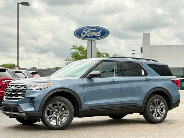 New 2026 Ford Explorer - photo 1