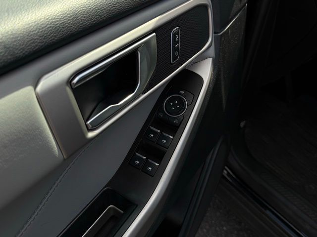 Used 2023 Ford Explorer - photo 15