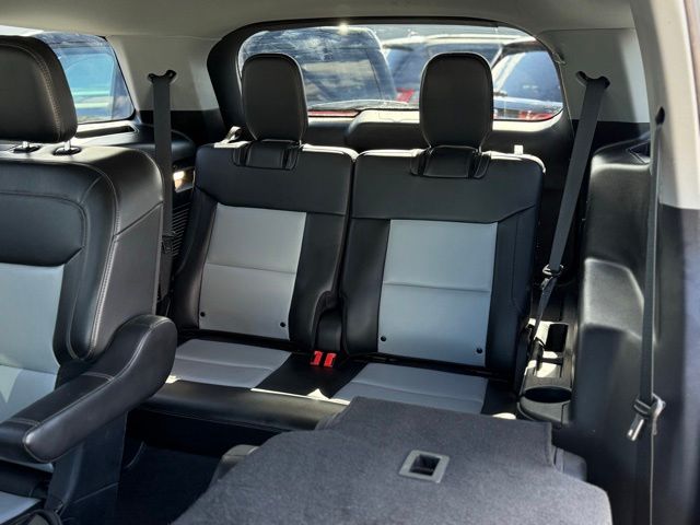 Used 2023 Ford Explorer - photo 24