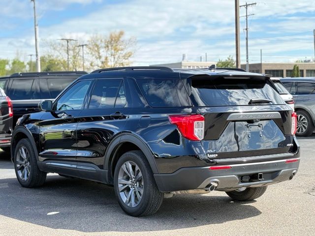 Used 2023 Ford Explorer - photo 2