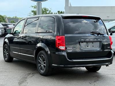 2017 Dodge Grand Caravan FWD Minivan for sale #CP32745A - photo 2