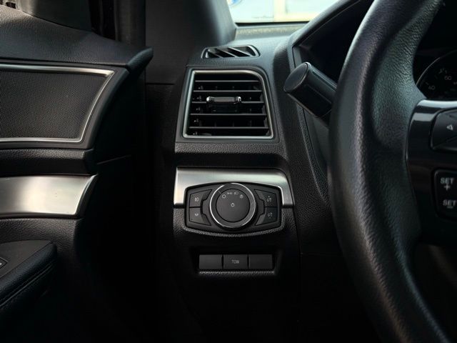 Used 2018 Ford Explorer - photo 17