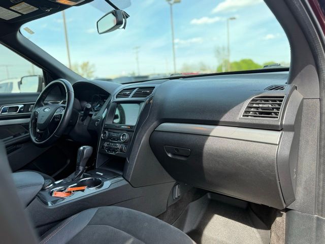 Used 2018 Ford Explorer - photo 20