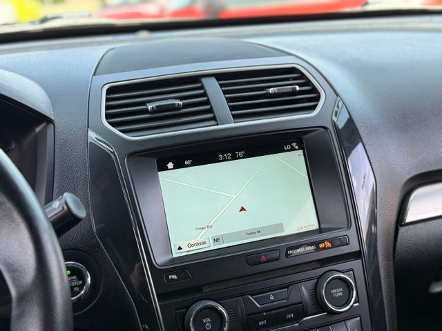 Used 2018 Ford Explorer - photo 5
