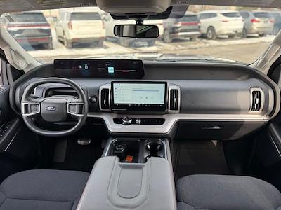 Used 2025 Ford Expedition - photo 1