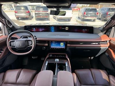 Used 2025 Lincoln Navigator - photo 1