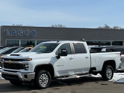 Used 2024 Chevrolet Silverado 2500 - photo 1