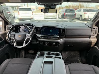 Used 2024 Chevrolet Silverado 2500 - photo 1