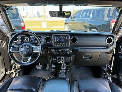Used 2022 Jeep Gladiator - photo 1