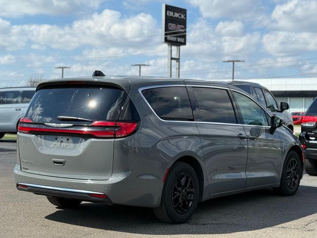 Used 2023 Chrysler Pacifica - photo 41