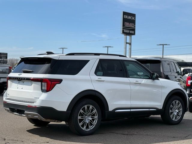 Used 2025 Ford Explorer - photo 44