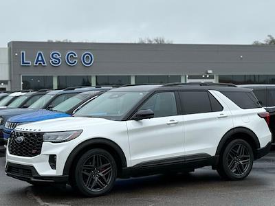 Used 2025 Ford Explorer - photo 1