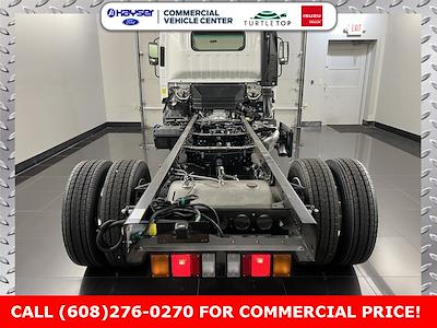 New 2025 Isuzu NRR - photo 1