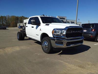 2023 Ram 3500 Crew Cab DRW 4x4, Cab Chassis for sale #23NR0231 - photo 1