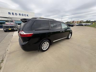 2017 Toyota Sienna 4x2 Minivan for sale #63713A - photo 2