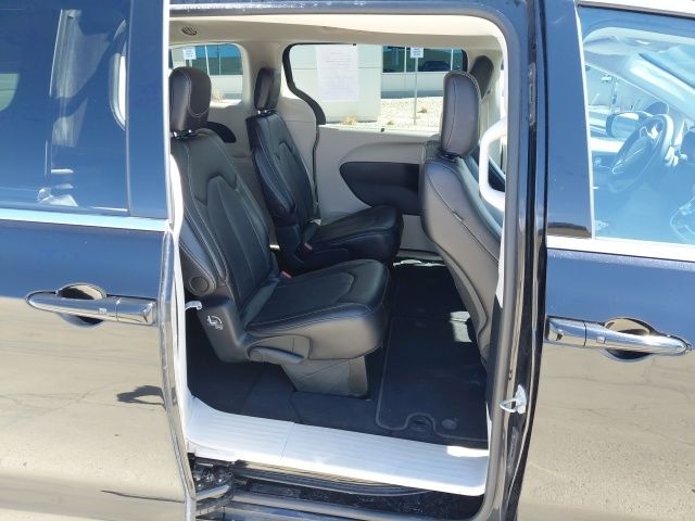 Used 2024 Chrysler Pacifica - photo 13