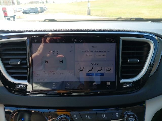 Used 2024 Chrysler Pacifica - photo 21