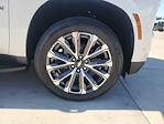 New 2025 Chevrolet Suburban High Country 4WD SUV for sale #58797 - photo 16