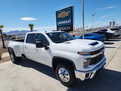 2025 Chevrolet Silverado 3500 Crew Cab 4WD Pickup for sale #58824 - photo 1