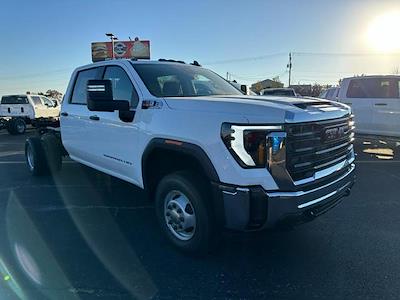 New 2025 GMC Sierra 3500 Pro Crew Cab 4WD Cab Chassis for sale #121730 - photo 2